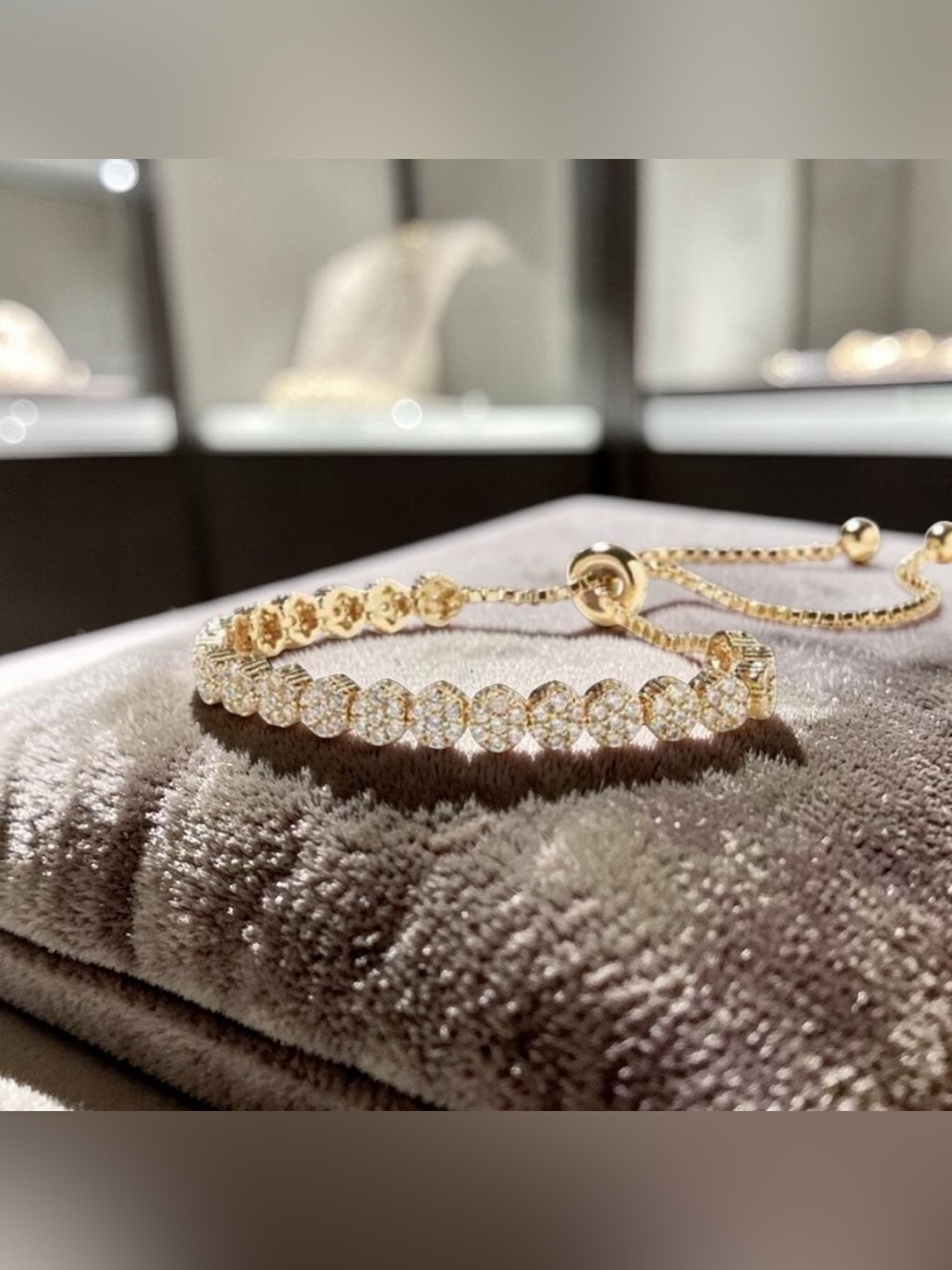Banana Republic NWT Luxury Minimalist Party Classic Feminine RARE CZ Bracelet